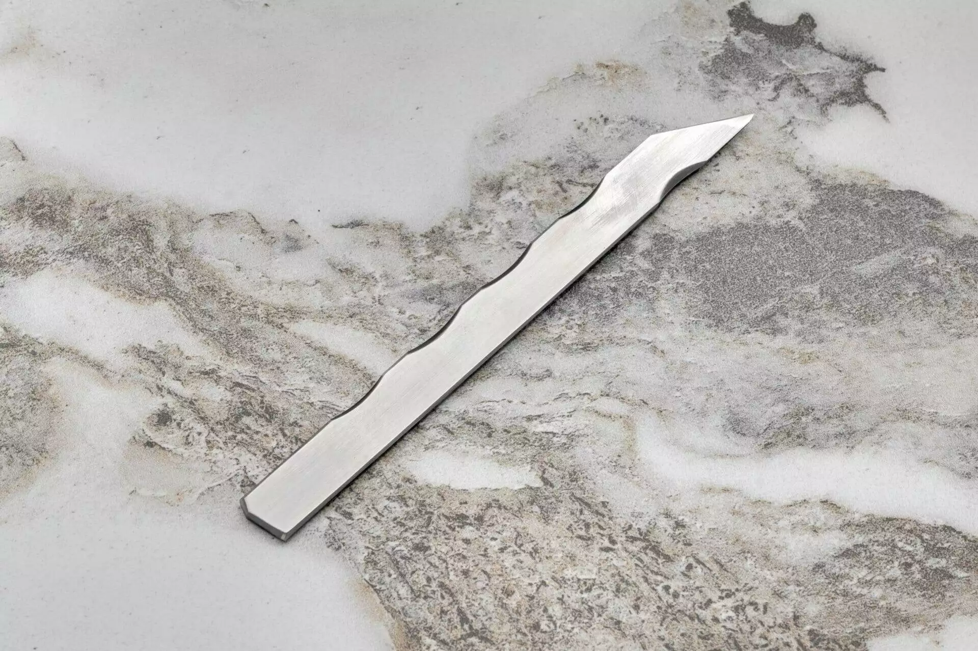 Leather Kiridashi | marble surface.