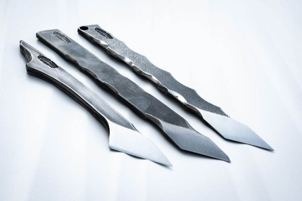 knives, white surface