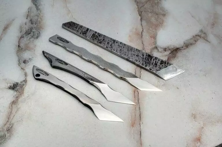 Knives, marble